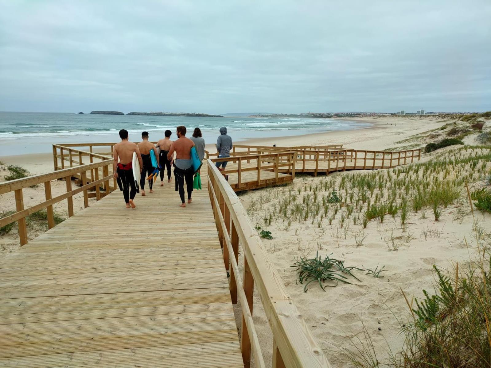 Beach And Surf Peniche Dış mekan fotoğraf